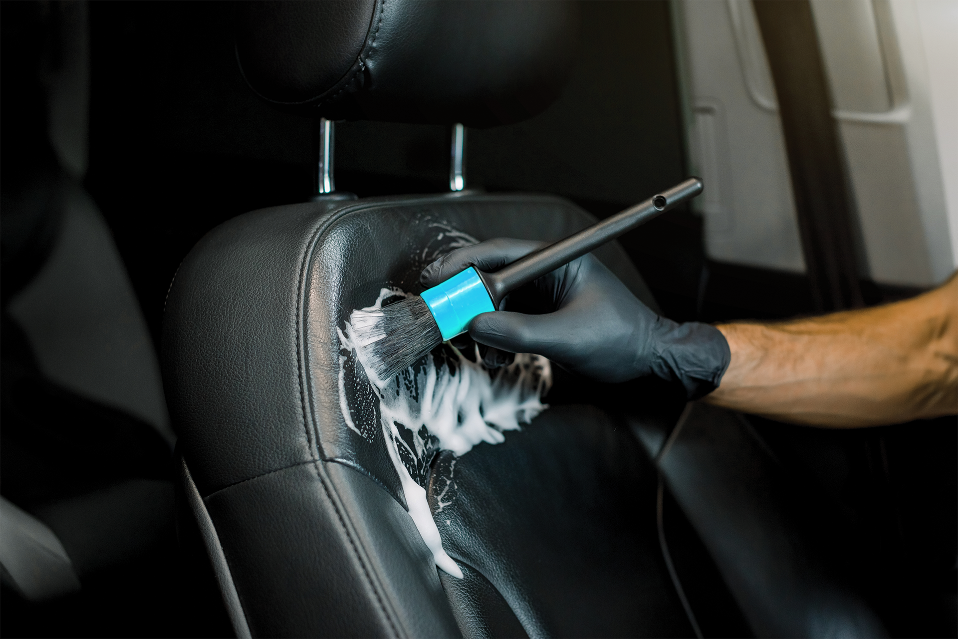 Lederpflege Lederaufbereitung Auto NRW